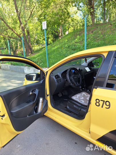 Volkswagen Polo 1.6 AT, 2018, 422 000 км