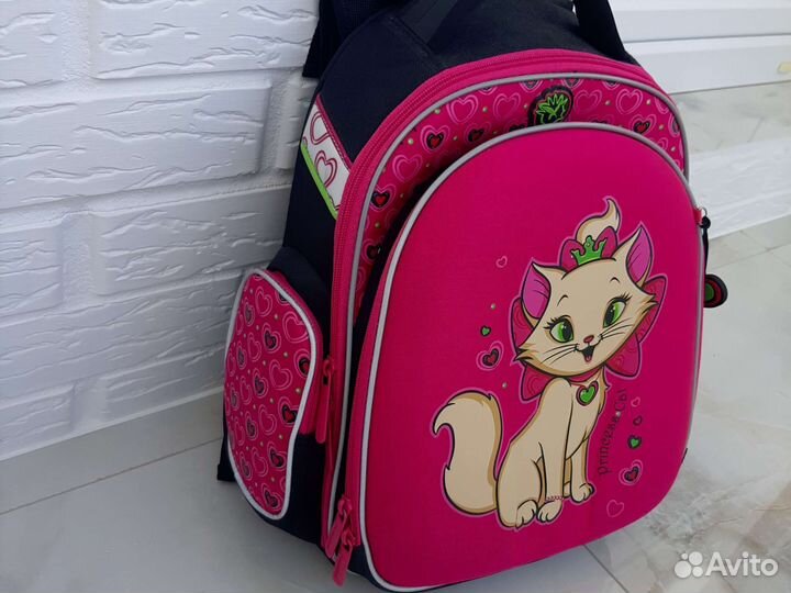 Рюкзак школьный с ортопедическим основанием