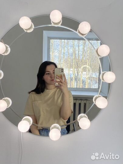 Мастер бровист