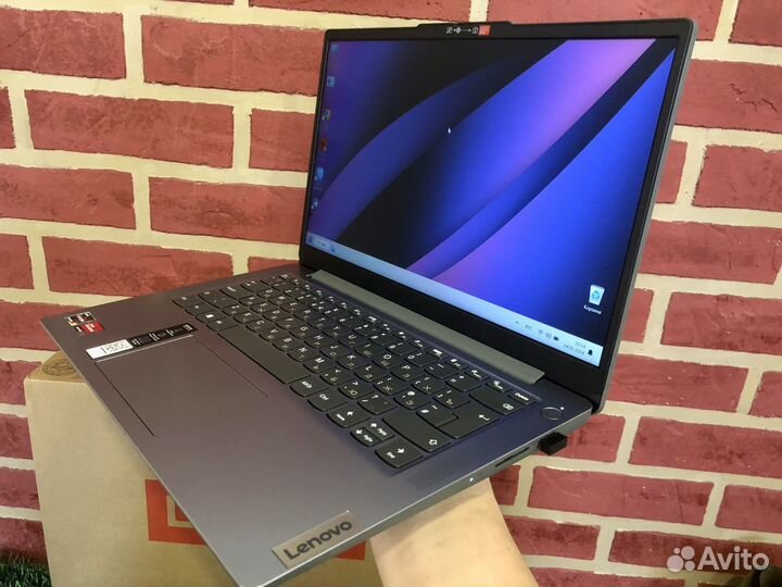 Новый на гарантии Lenovo-14