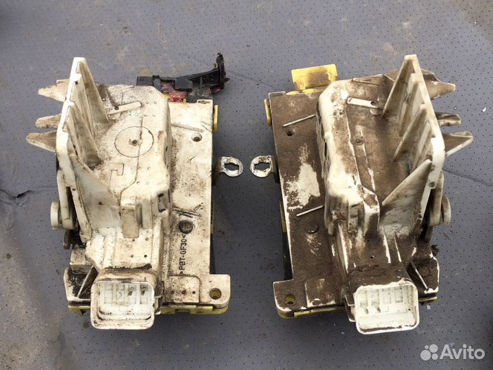 Замок двери Ford Focus I