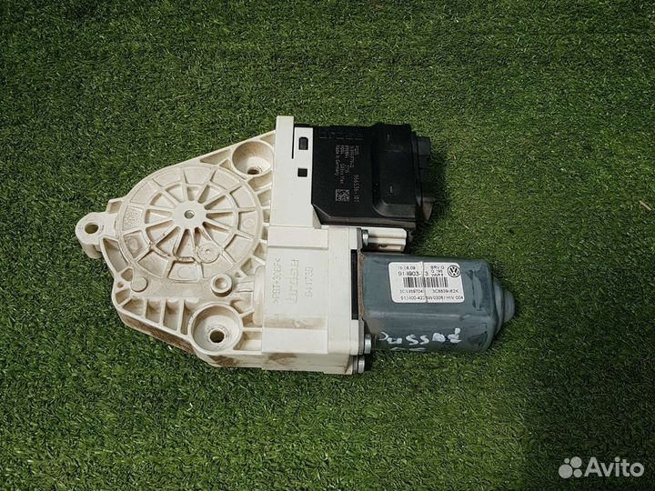 Моторчик стеклоподъемника VW Passat cc
