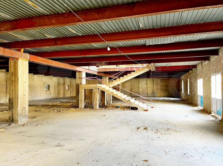 Свободного назначения, 700 м²