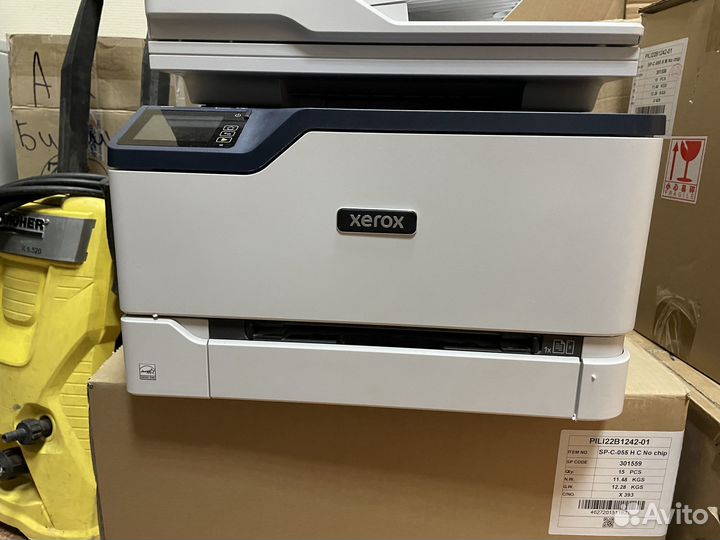 Продаю цветной мфу Xerox c235