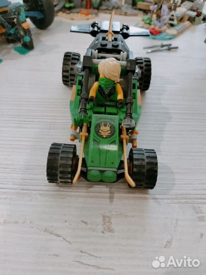 Конструктор Lego Ninjago тропический внедорожник