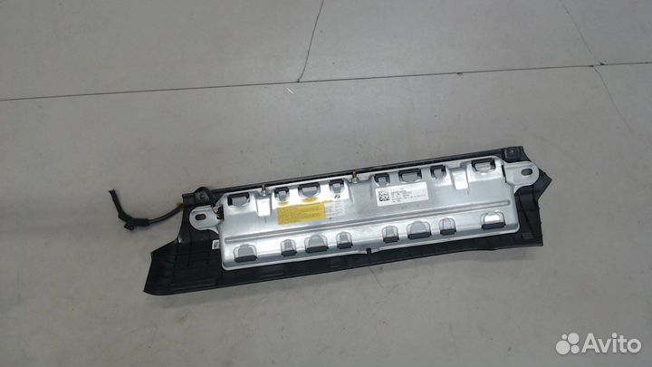 Подушка безопасности коленная BMW 7 F01, 2010