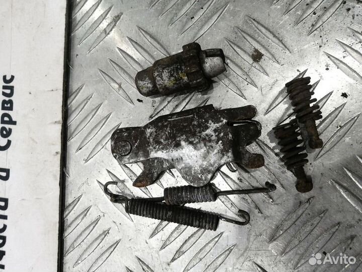 Монтажный комплект стояночного тормоза BMW 5er E60