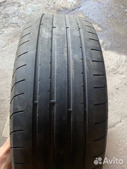 Goodyear Eagle F1 Asymmetric 3 SUV 235/65 R17 104W