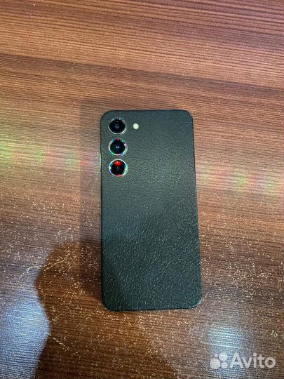 Samsung Galaxy S23, 8/256 ГБ