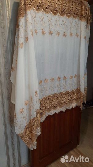 Тюль с вышивкой