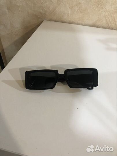 Солнцезащитные очки