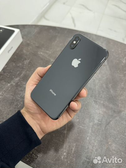 iPhone X, 64 ГБ