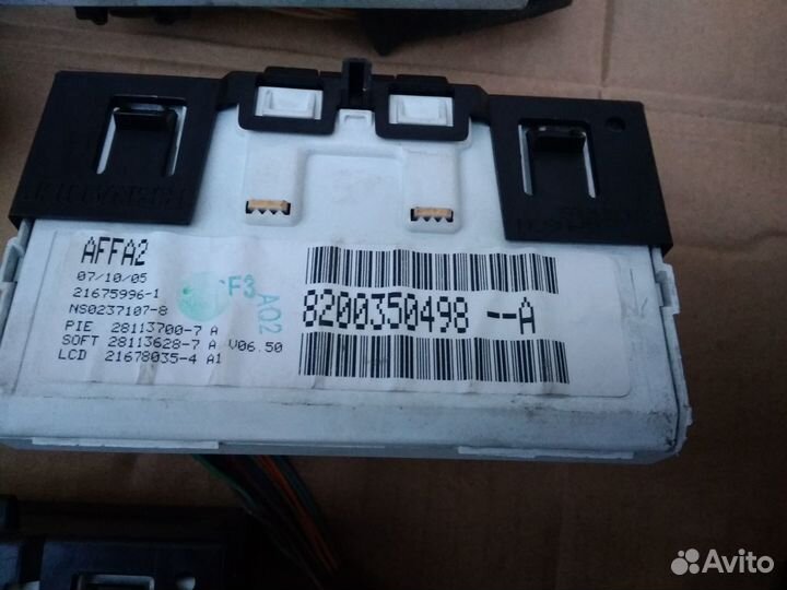 Дисплей Рено Меган 2 дорестайл