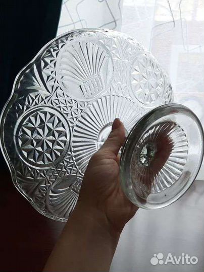 Старинные вазы на ножке фруктовницы Мальцов