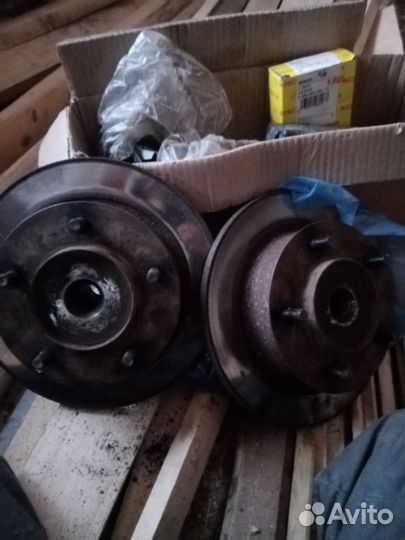 Диск тормозной со ступицой нива