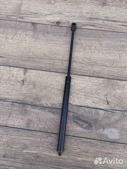 Газовый амортизатор капота Nissan Teana 2.0