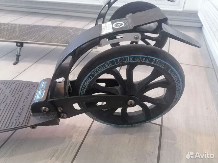 Самокат Tech Team 210 LUX
