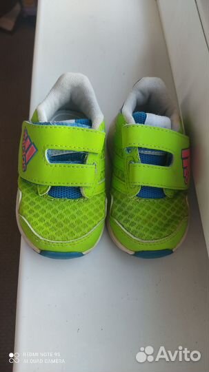 Кроссовки adidas 19р