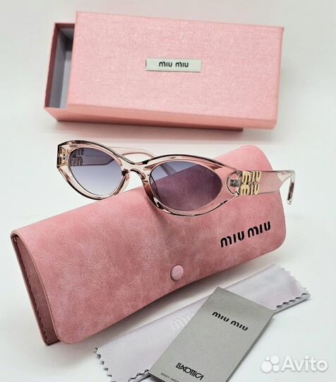 Солнцезащитные очки miu miu