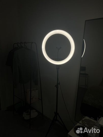 Кольцевая лампа со штативом 26 см