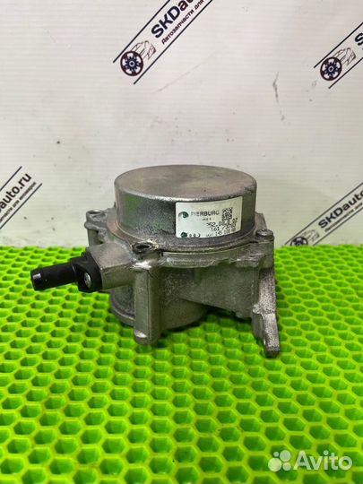 Вакуумный насос Audi A4 B8 1.8 2009