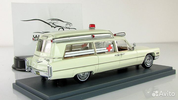 Кадиллак Cadillac Ambulance Скорая помощь Neo 1:43