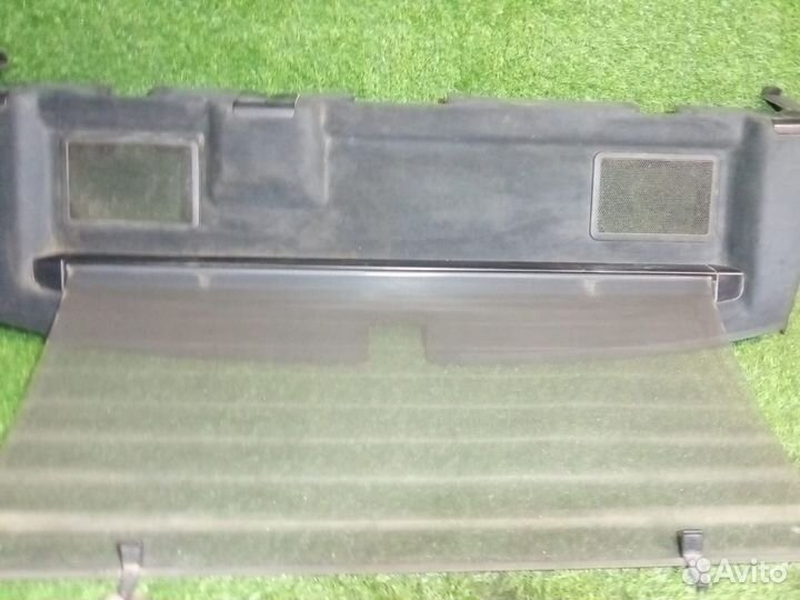 Задняя полка со шторкой под колонки Volvo 960