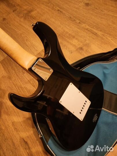 Гитара Yamaha Pacifica 112j