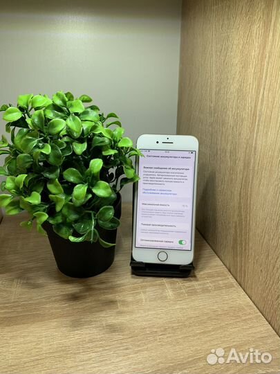 iPhone 8, 64 ГБ
