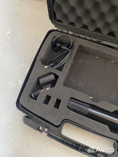 Студийный микрофон