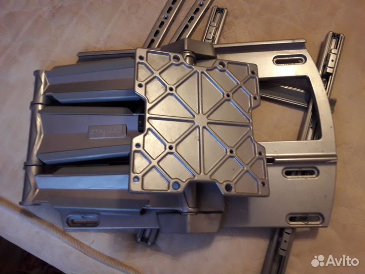 Крепление под телевизор