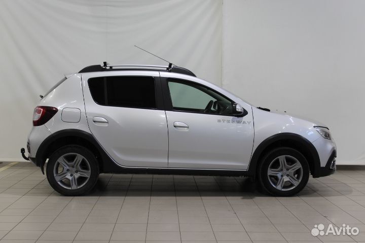 Renault Sandero Stepway 1.6 МТ, 2020, 28 010 км