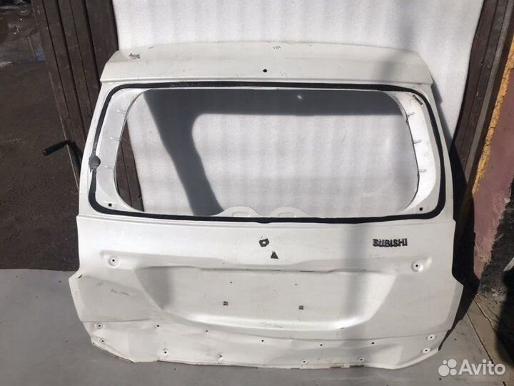 Крышка багажника Mitsubishi Pajero Sport 3
