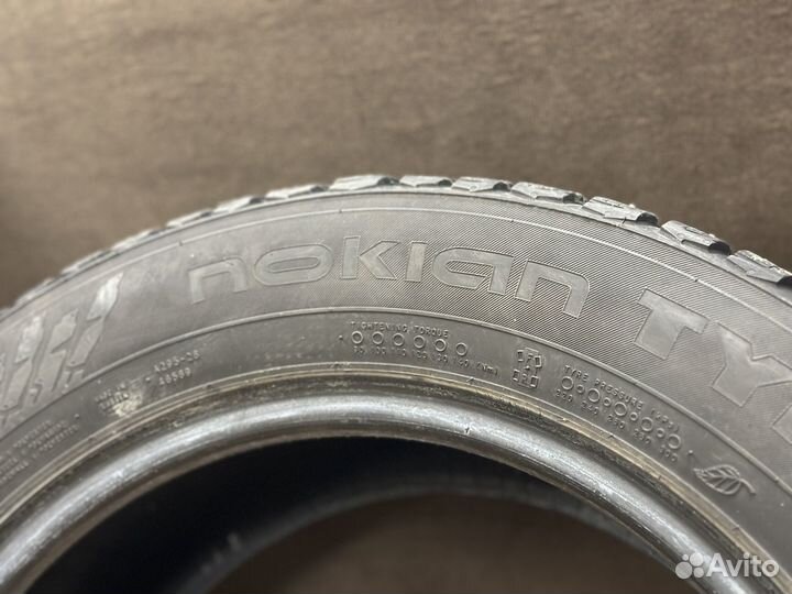 Nokian Tyres Hakkapeliitta 9 205/60 R16 96T