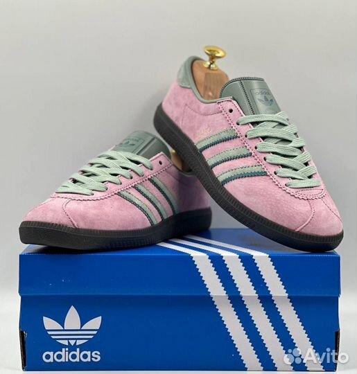 Кроссовки женские Adidas Malmo