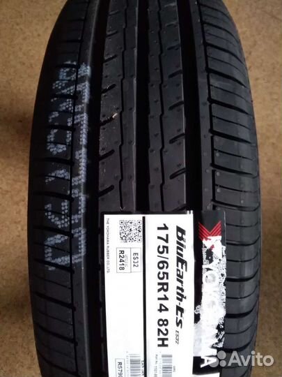 Yokohama BluEarth E70BZ 215/55 R17