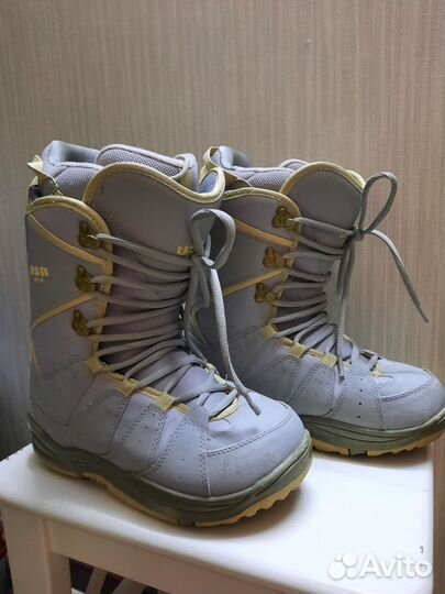 Сноубордические ботинки женские 38