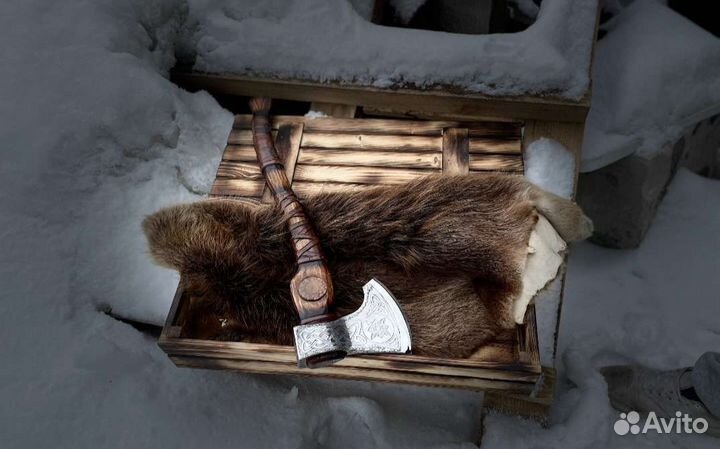 Топор кованый ручной работы