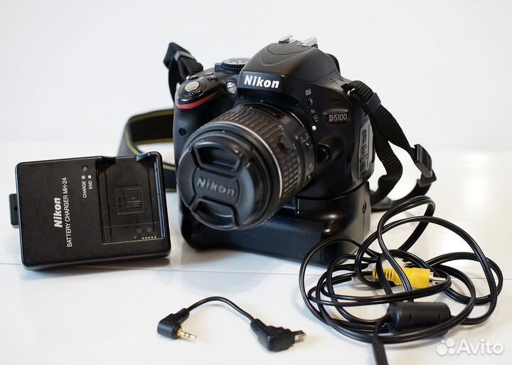 Nikon D5100 kit 18-55 + Батарейная ручка