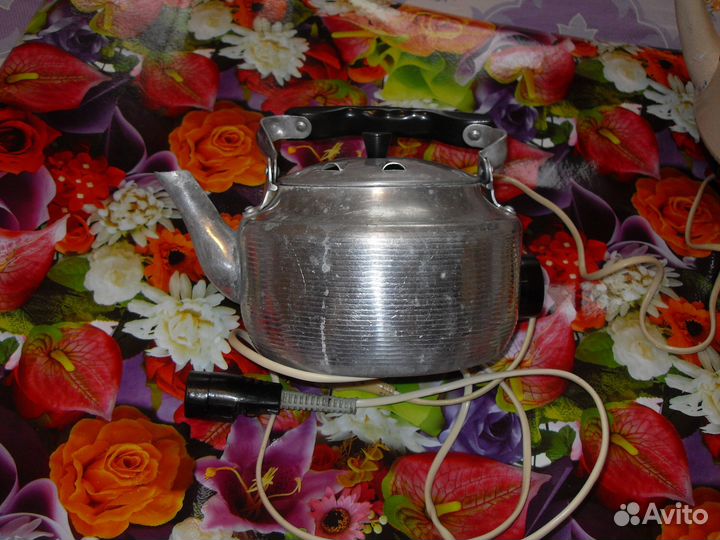 Чайник электрический бу