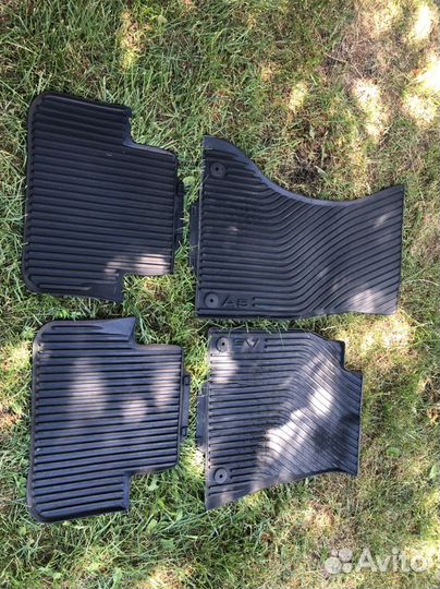 Автомобильные коврики резиновые