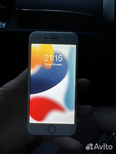 Телефон iPhone 6s