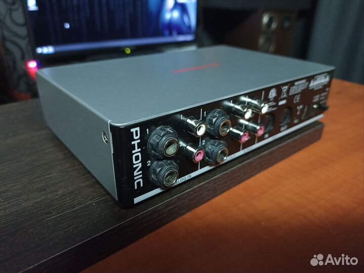 Внешняя звуковая карта Phonic Firefly 302Plus