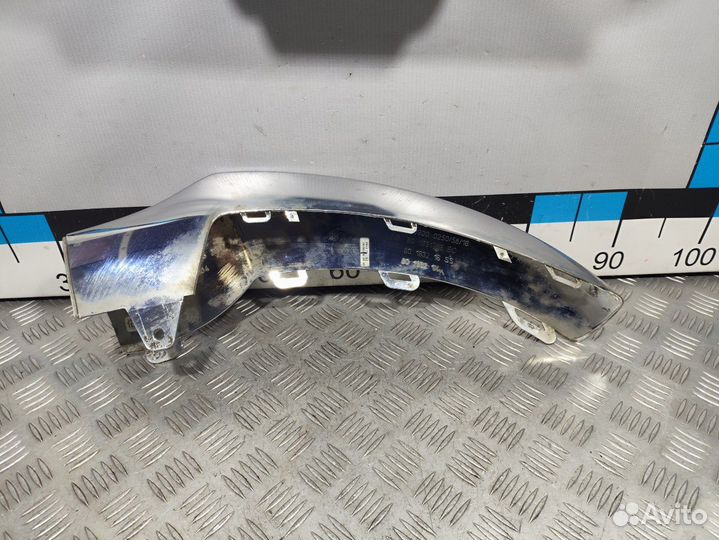 Б/У Накладка переднего бампера правая Merce#001