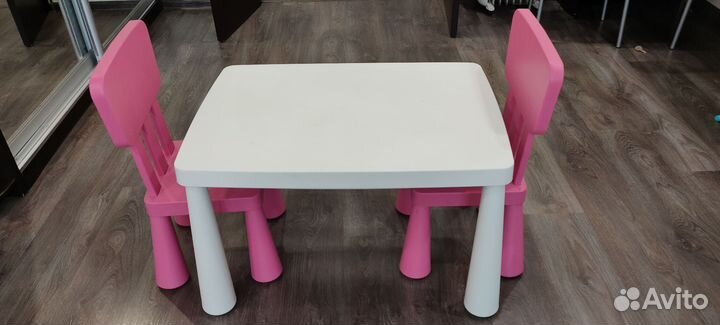 Детский стол и стулья IKEA