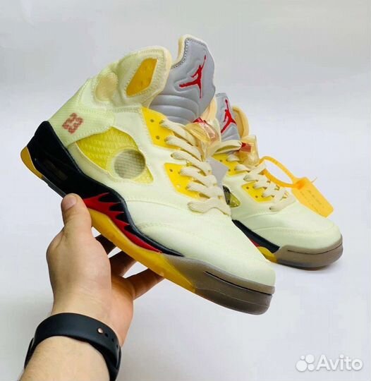 Кроссовки jordan 5 off white sail on feet