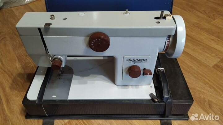 Швейная машина Чайка 134 а