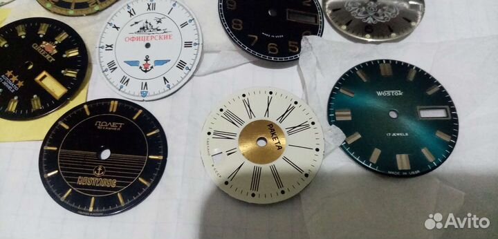 Фурнитура. Циферблаты. стекла. корпуса, головки, б