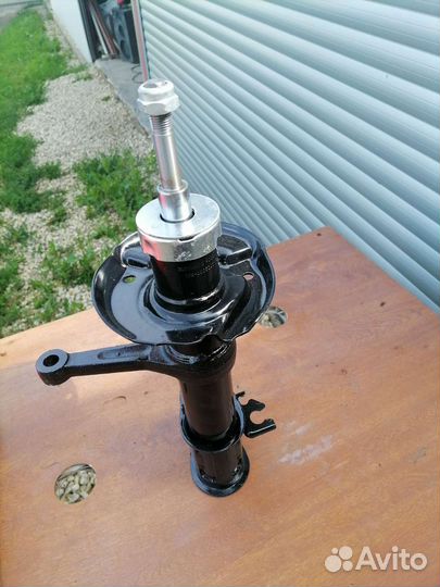 Передние стойки калина 1119