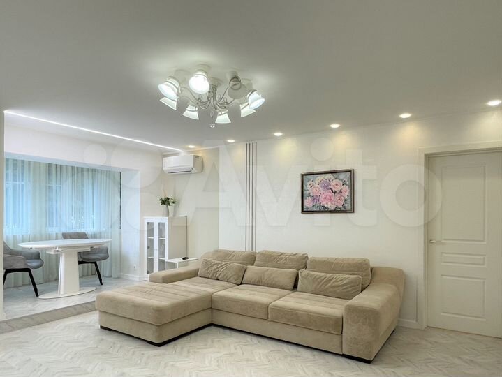 3-к. квартира, 57 м², 1/4 эт.